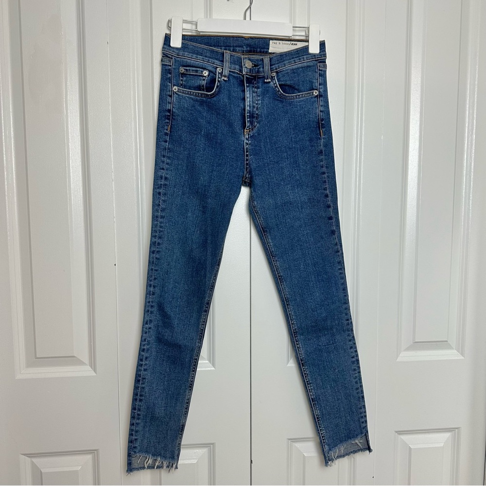 rag & bone Skinny Step-Hem Jeans in Clean Commodore Size 26